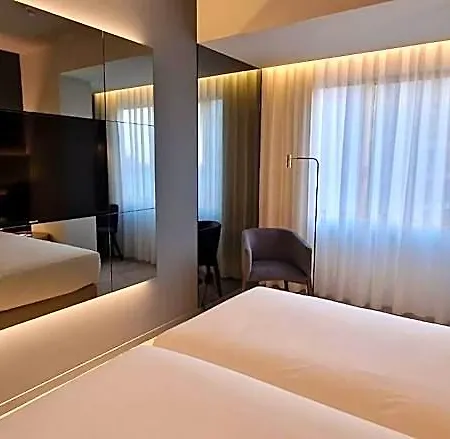 Bom Sucesso By Gaiarooms Otel